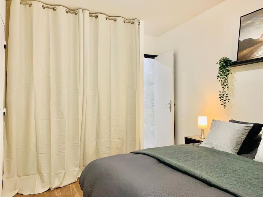 Appartement T2 Ideal Pour Familles Ou Sejour D Affaire Argenteuil Zewnętrze zdjęcie